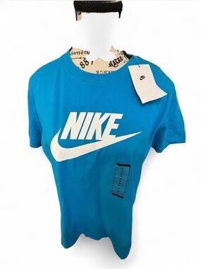 Nike Turquoise Blue T-Shirt with White Label Detail